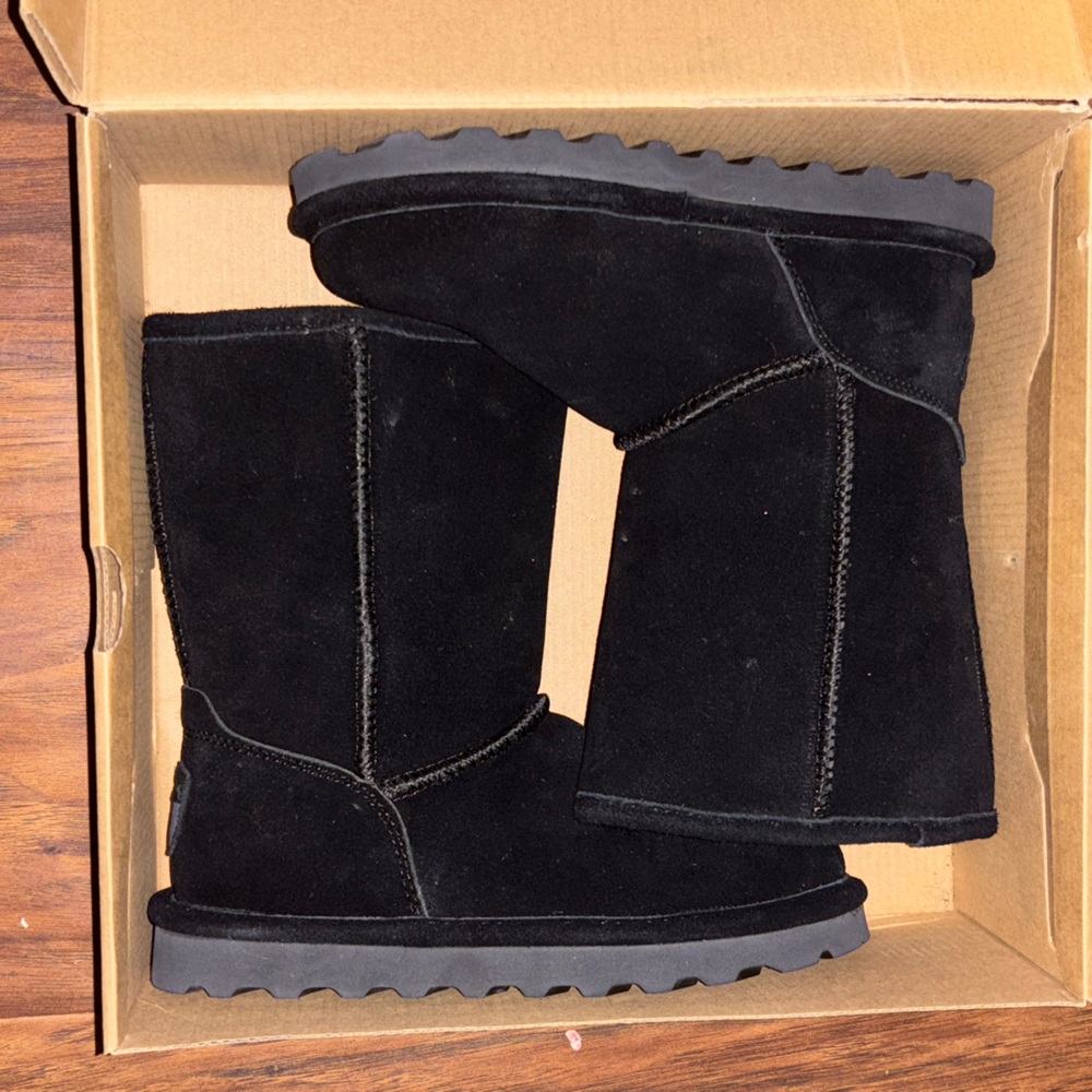 Bearpaw Boots (Elle short)